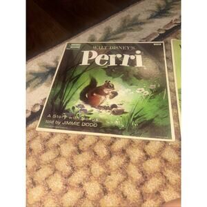 Lot Of 2 Disney Records Vinyl Perri And Johnny Appleseed